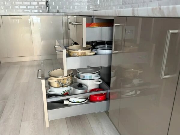 Кухня PP26 в Акриле Глянец