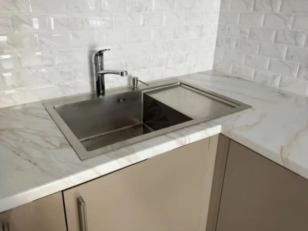 Кухня PP26 в Акриле Глянец