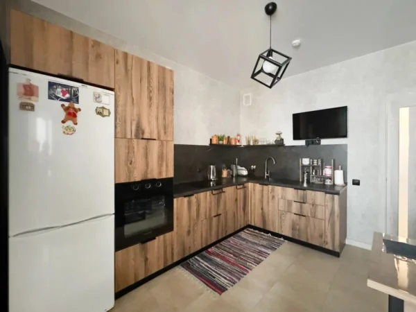 Угловая Кухня ИШ6839: Практичный и Эстетичный Выбор для Лофта